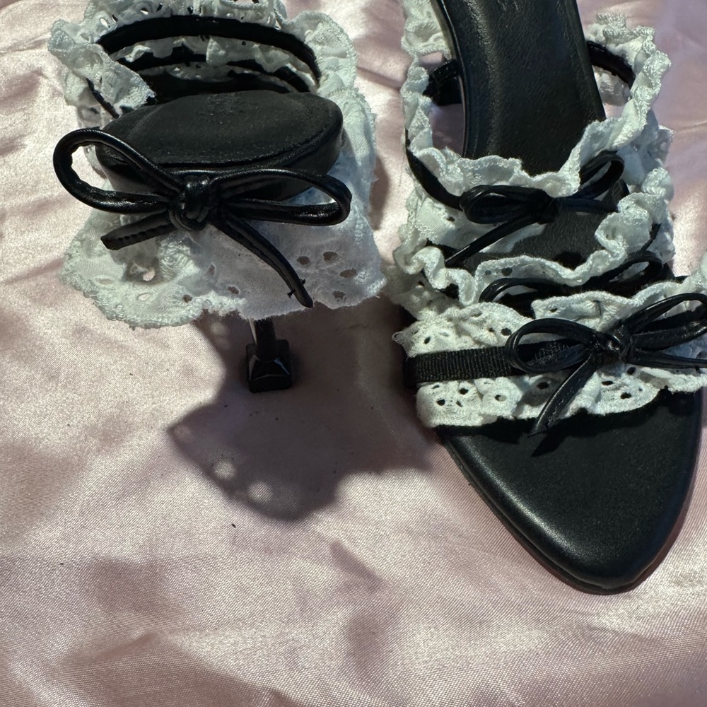 Paris Dreams heels by Sugar Thrillz - Picture 3 of 3